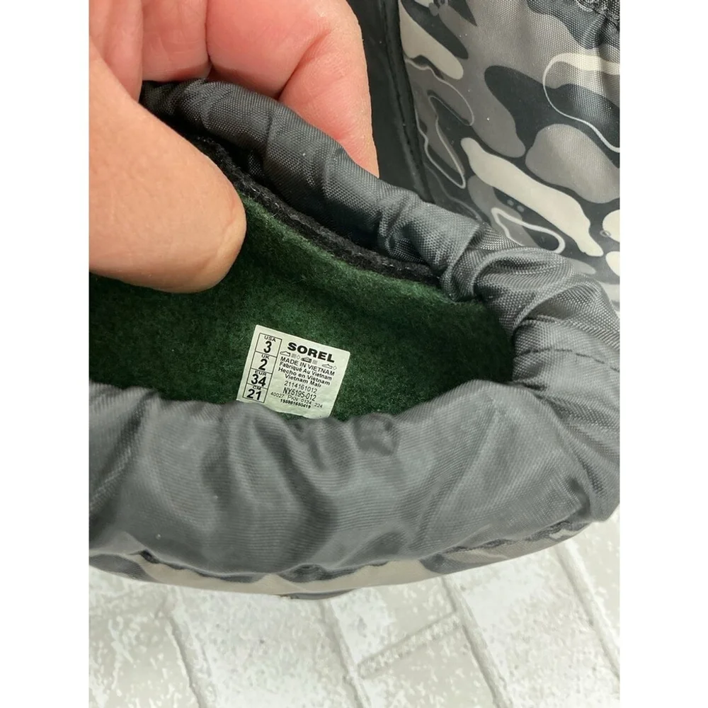 Sorel boots size 5